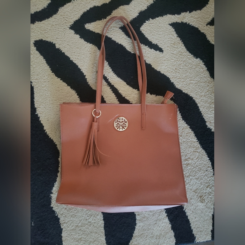 Tan-brown purse